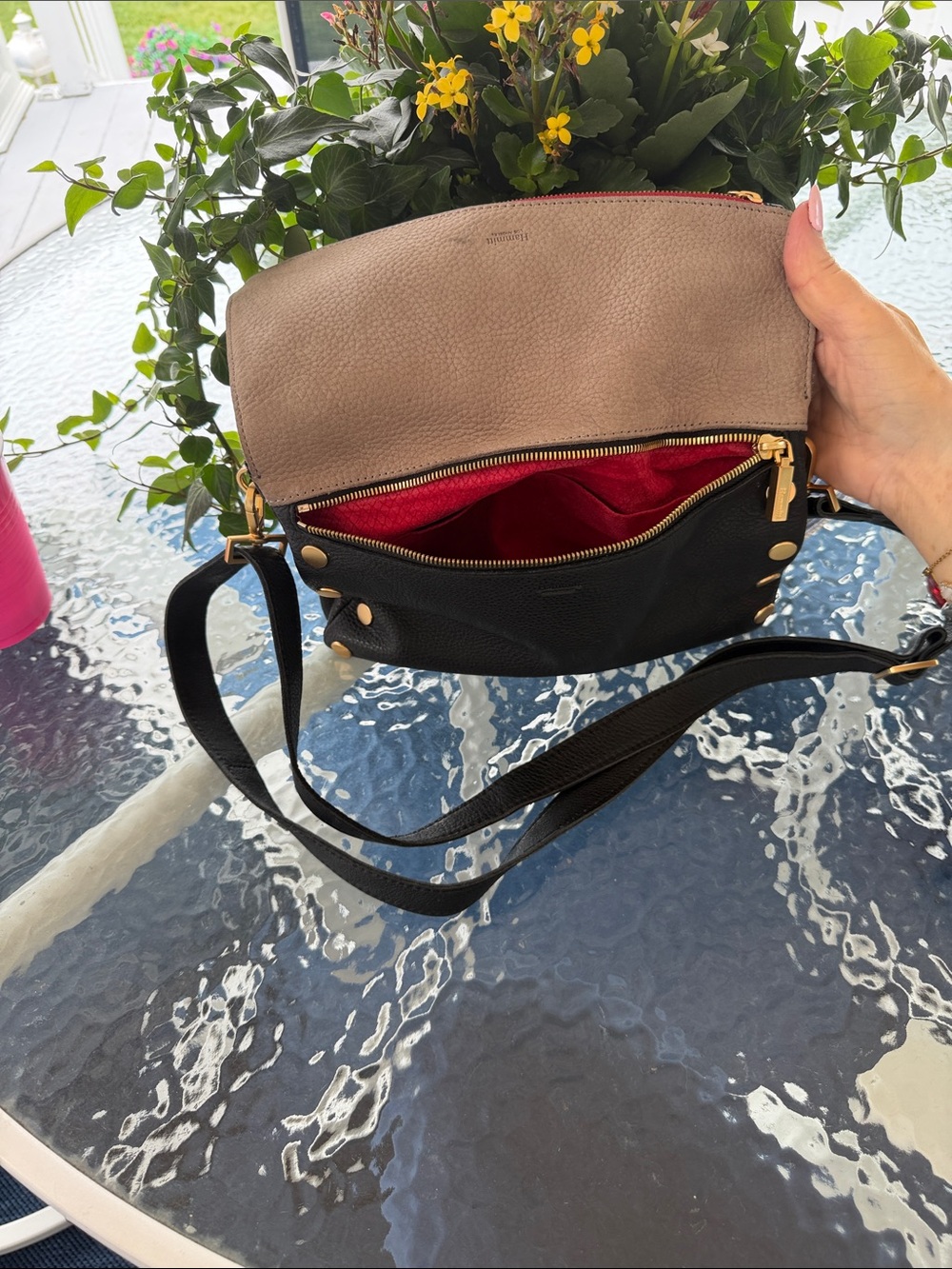 HAMMITT. Los Angel s Black Leather Crossbody Bag with Gold Stud Details - Picture 3 of 4